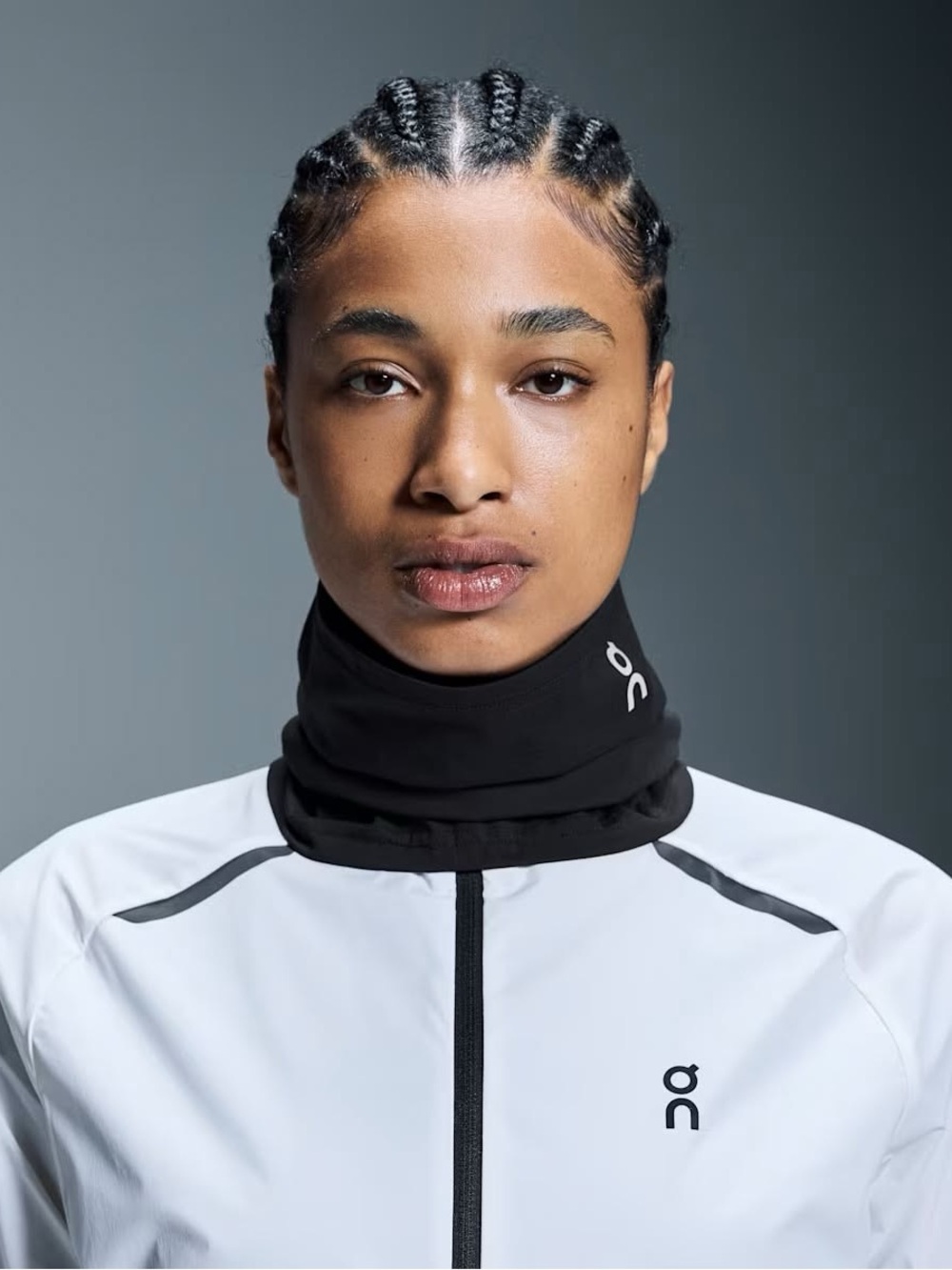 New On Running Black Core Neck Gaiter